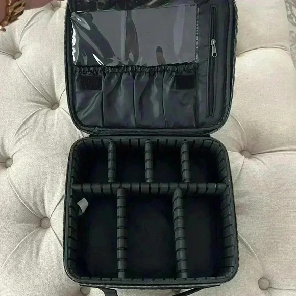 Make up case - Picture 2 of 4